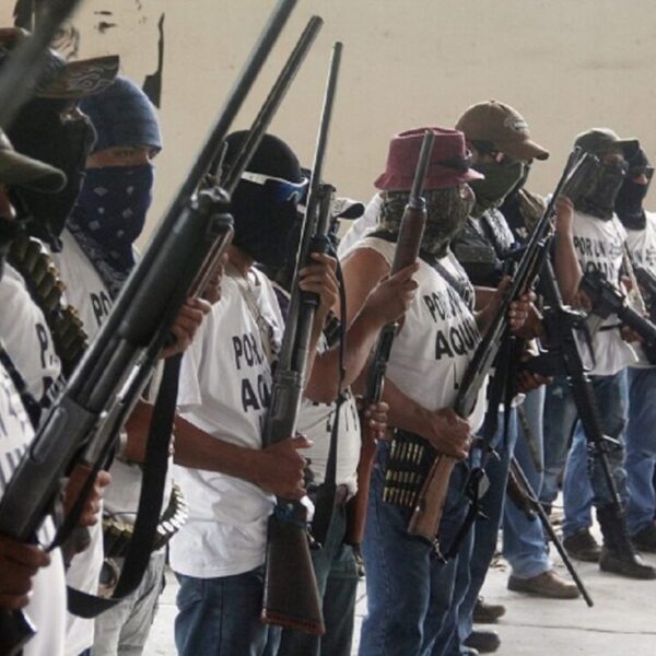 No deben existir autodefensas; se infiltran “maleantes: AMLO