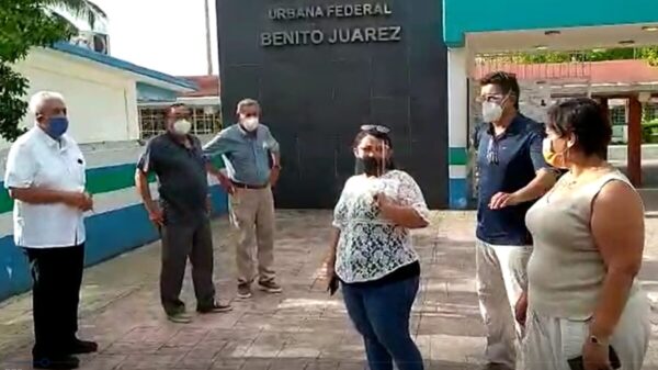 En Cozumel aún no abren casillas por falta de funcionarios.