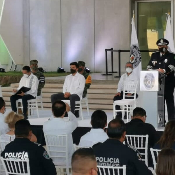 Reaparece Jesús Capella en Inauguración de C5 en Cancun