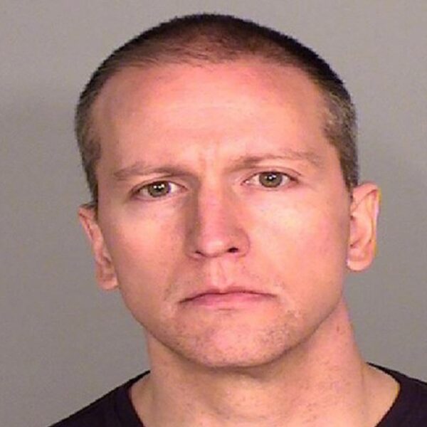 Dereck Chauvin fue condenado a 22.5 años de prisión por el asesinato de George Floyd