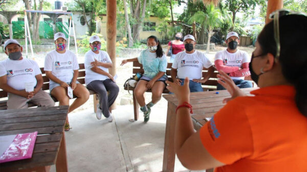 Conforman comités de contraloría social en Puerto Morelos