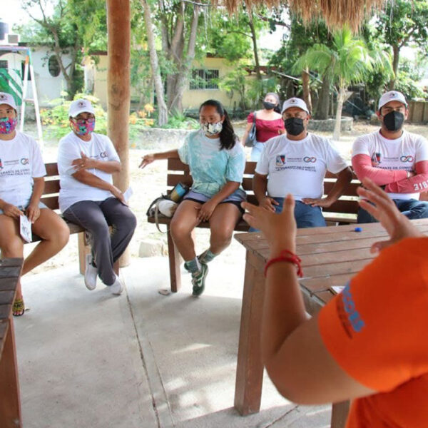 Conforman comités de contraloría social en Puerto Morelos
