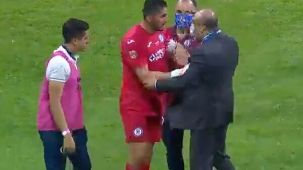 Suspenden por dos partidos a Jesús Corona