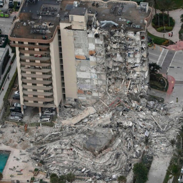 Aumenta a 99 los desaparecidos tras derrumbe de edificio en Miami