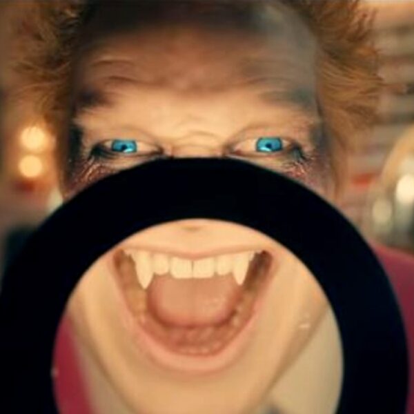 Regresa Ed Sheeran y es visto como vampiro en su nuevo tema “Bad Habits”