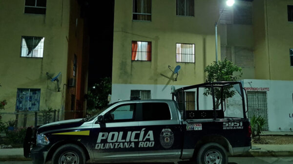 Espantoso feminicidio a machetazos en Paseos Del Mar