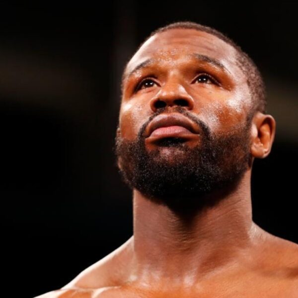 Roban en casa de Floyd Mayweather y ofrece jugosa recompensa para recuperar lo hurtado