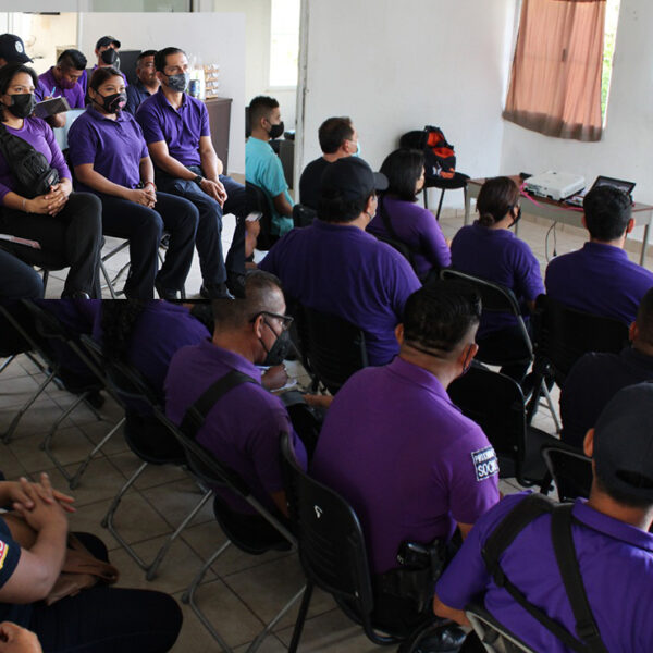 Reciben elementos del Geavi capacitación en diversidad de género