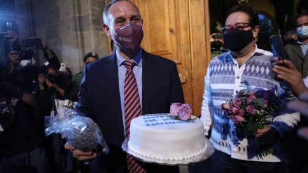 Tocan las “Golondrinas” a las conferencias Covid vespertinas