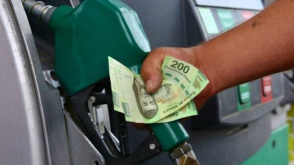 Sube Hacienda a 2.72 pesos el estímulo a la gasolina magna.