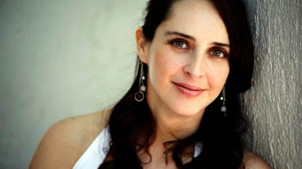 Irán Castillo revela no necesitar al padre de su hija