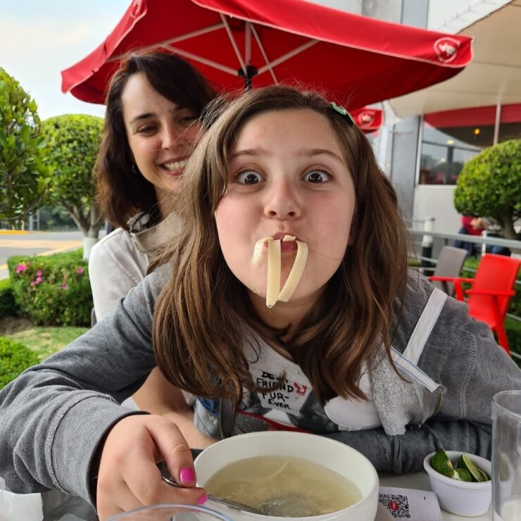 Irán Castillo revela no necesitar al padre de su hija