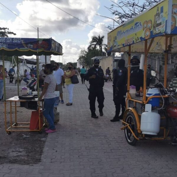 Fuerte presencia policial en zona continental de Isla Mujeres