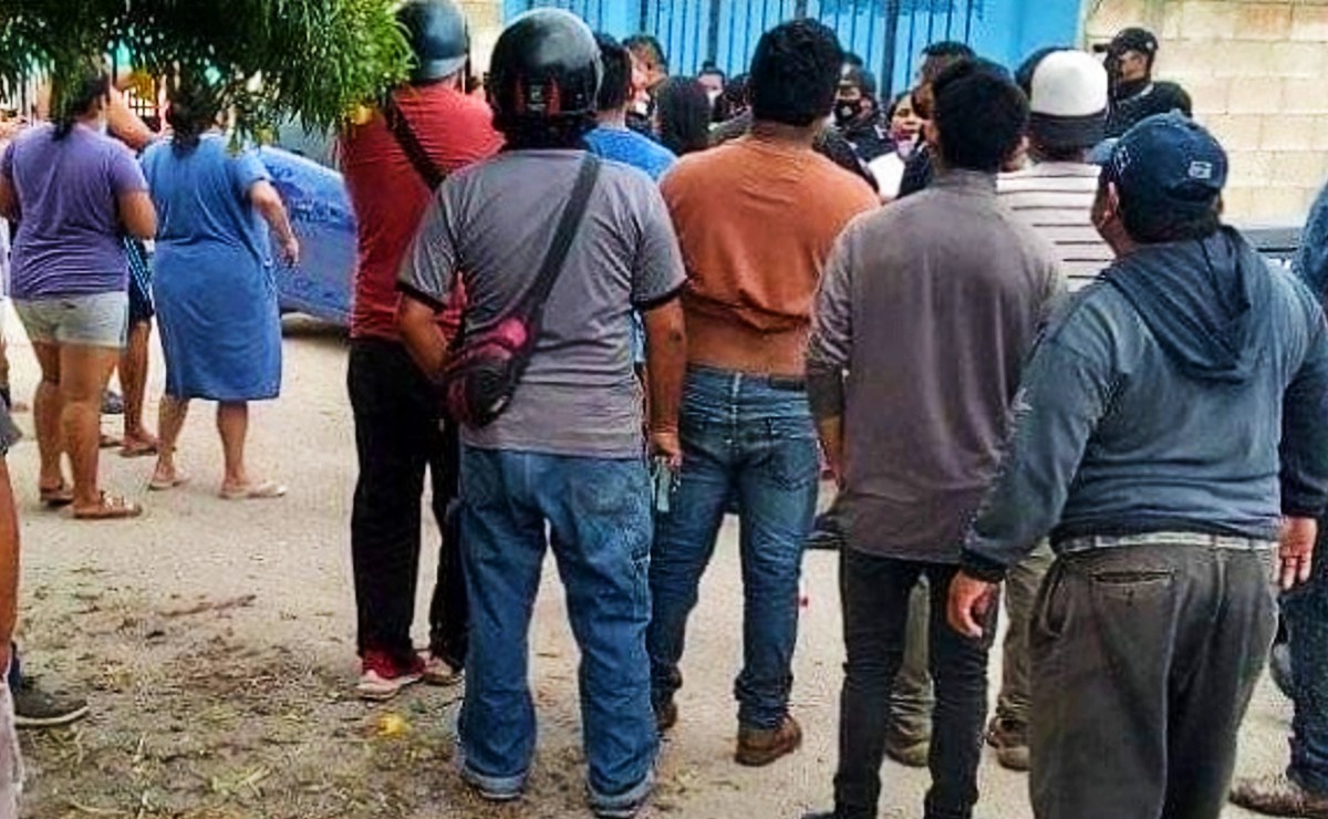 Detienen a tres hombres y una mujer por robo a casa-habitación en Kanasín