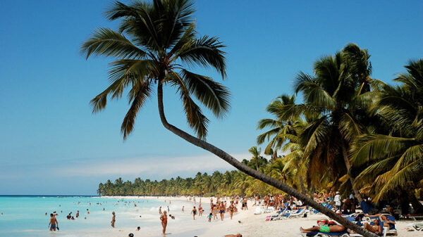 Cayó 58% la contribución del turismo al PIB del Caribe por el Covid.