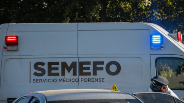 Mujer mata a su vecino porque su perro orinó su banqueta