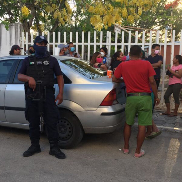 Realizan patrullaje los policías por traslado de boletas en Puerto Morelos