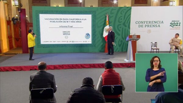 Baja California, primera en vacunar a todos los mayores de 18 años