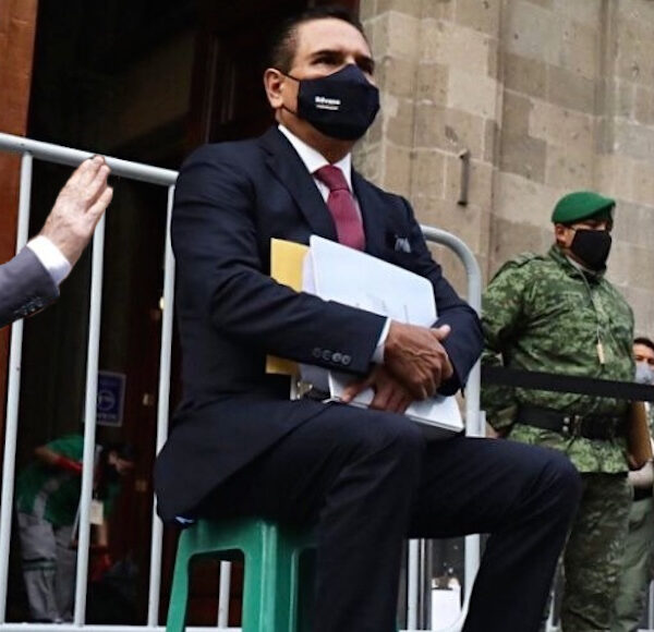 Irónico mensaje de Alejandro Murat a Silvano Aureoles