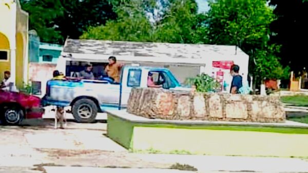 Durante la jornada electoral en Acanceh, 10 personas fueron detenidas con radios, bates y piedras
