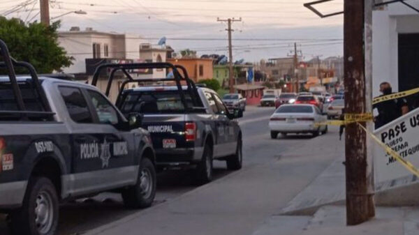 Sujeto ataca a su madre y es asesinado por la policía en BCS