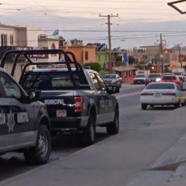 Sujeto ataca a su madre y es asesinado por la policía en BCS