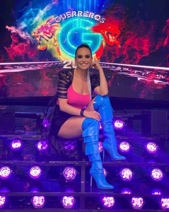 Tania Rincón revela que amamanta a su bebé teniendo Covid-19