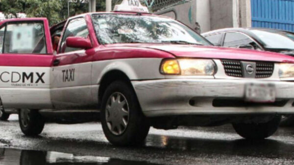 paramédicos. Tras discutir con una pareja, los sigue y les dispara, en la Ciudad de México