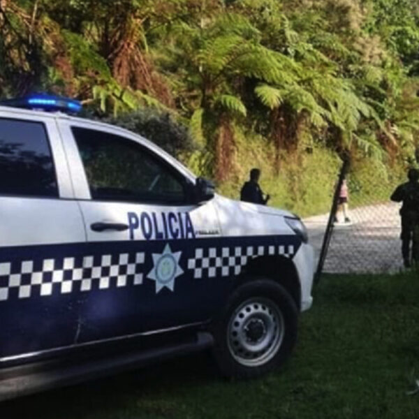 ¡Tragedia familiar! Encuentra a su prima muerta y también muere de la impresión