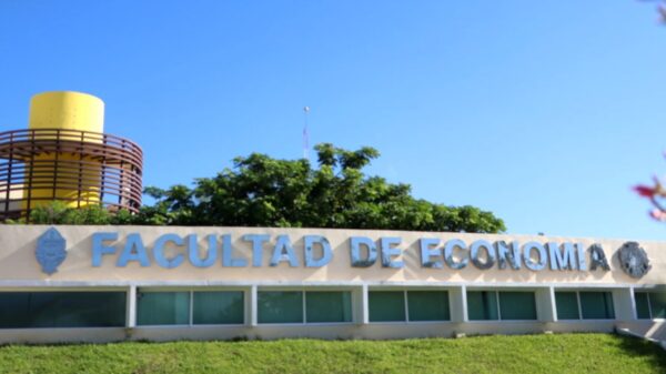 Maestro de la UADY que obligaba a sus alumnos a leer la biblia, ya ha sido sancionado