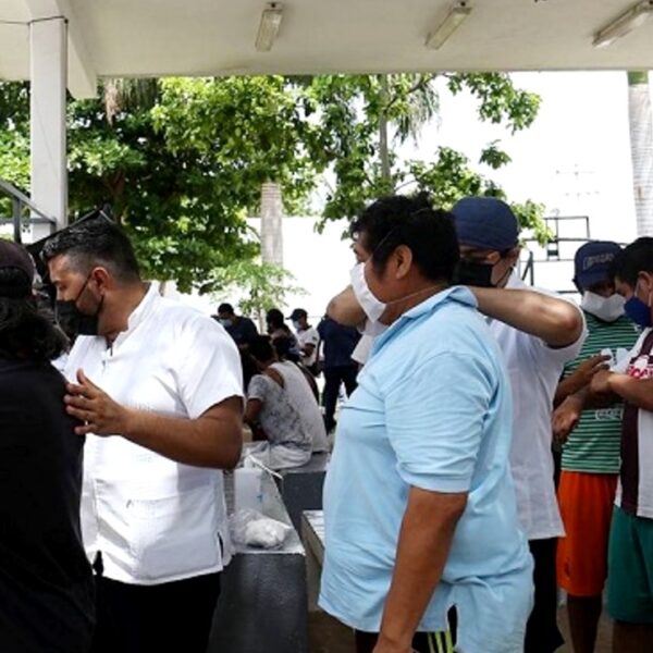 Aplican vacunas contra el Covid a todos los internos del Cereso Yucatán