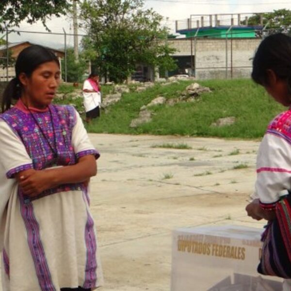 Habrá presupuesto para los más pobres: AMLO