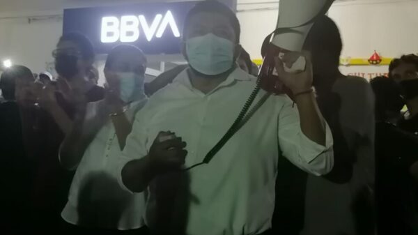 En Lázaro Cárdenas triunfa de manera contundente Emir Bellos Tun.