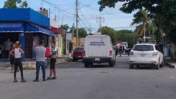Cancún: Atacan a balazos a un sujeto en la Supermanzana 101 (VIDEO).