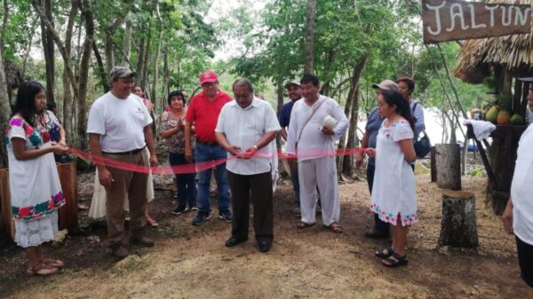 En El Cedral inauguran proyecto ecoturístico Tres Lagunas.