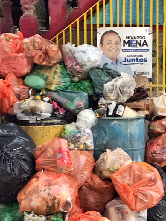 Reconoce alcalde de Holbox problema con la recoja de basura; el problema se agudizó tras la clausura del Sitio de Transferencia por la Profepa.