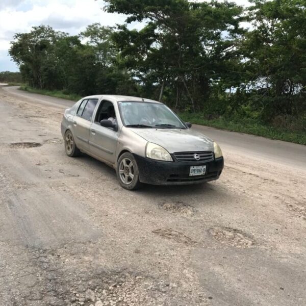 Amagan con bloqueo carretero en la zona cañera de Quintana Roo.