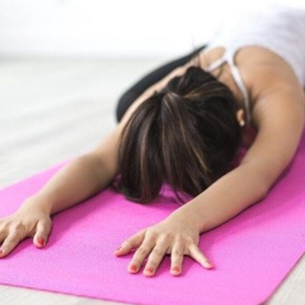 ¿Estrés por la pandemia? La práctica de yoga puede ayudar a relajarte