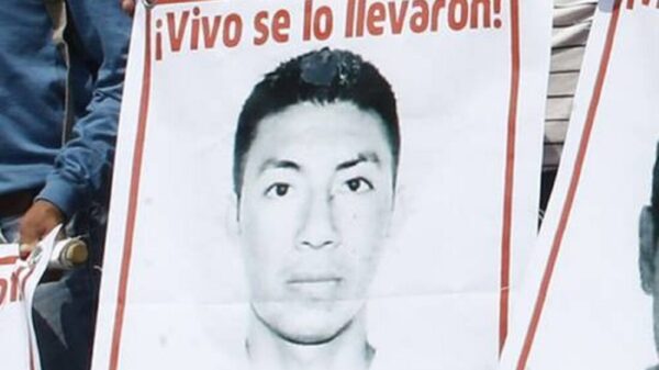 Identifican restos de Yosibani, uno de los 43 de Ayotzinapa