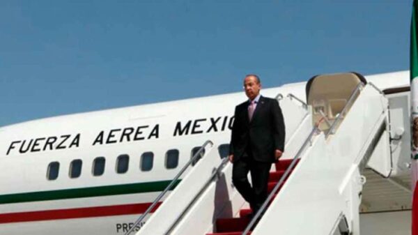 Venden antiguo avión presidencial “Benito Juárez”