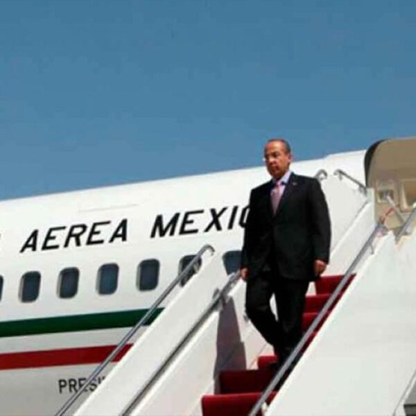 Venden antiguo avión presidencial “Benito Juárez”