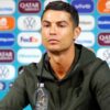 Cristiano desprecia a Coca-Cola durante rueda de prensa