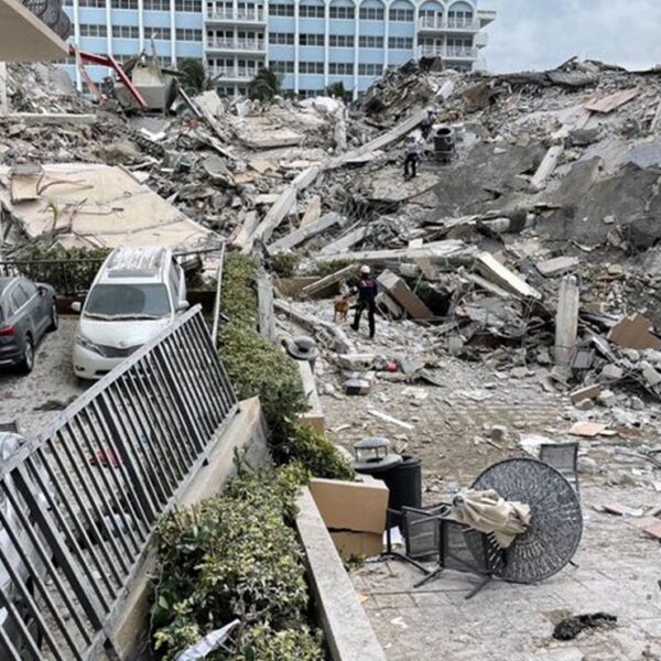 Derrumbe en Miami deja hasta cuatro muertos y 159 desaparecidos