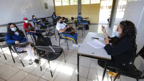Confirma SEP que deserción escolar fue de 2.5% por la pandemia.