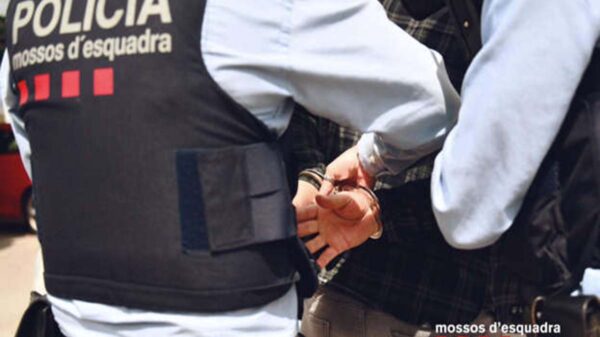 La policía catalana detuvo a una mujer que fue acusada de cortarle el pene a su jefe, quien presuntamente habría abusado sexualmente de ella