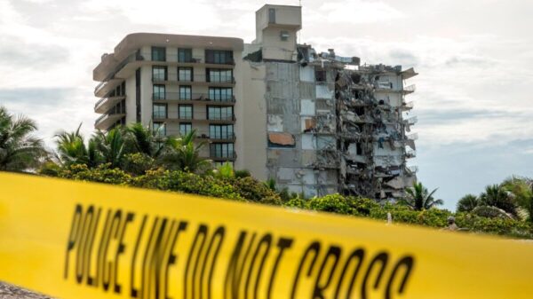 No hay reporte de mexicanos víctimas de derrumbe en edificio de Miami.