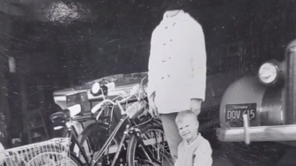 Las casas antiguas pueden ocultar vicios en sus estructuras o problemas con la electricidad e incluso hasta una habitación secreta