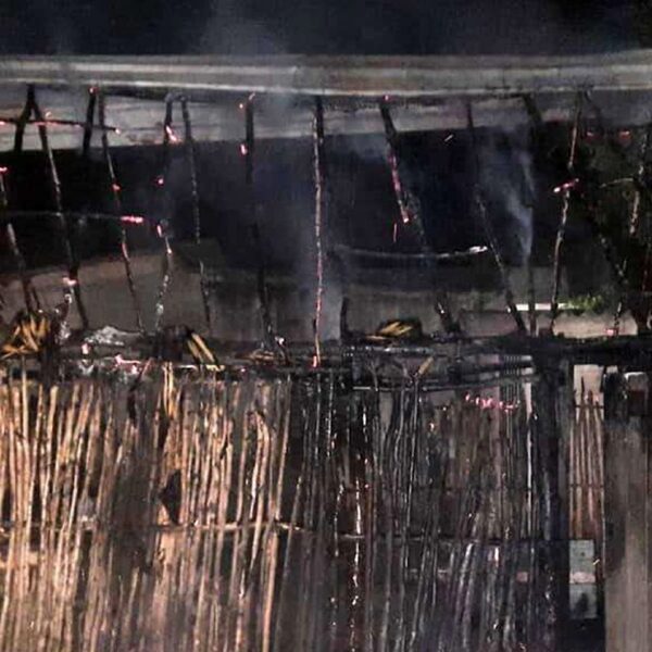 Abuelito ciego, es salvado de morir quemado tras incendiarse su vivienda; “pudo ser provocado”