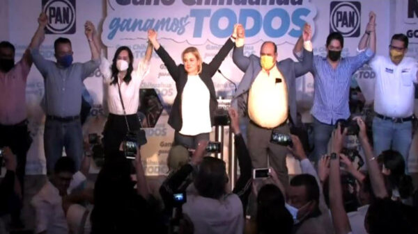 La candidata Maru Campos Galván de la coalición PRD y PAN, “Nos Une Chihuahua”, anunció que los votos le dan una tendencia irreversible
