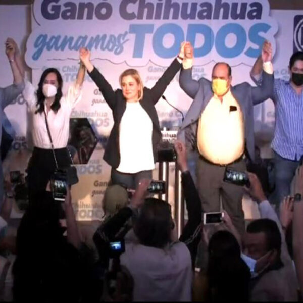 La candidata Maru Campos Galván de la coalición PRD y PAN, “Nos Une Chihuahua”, anunció que los votos le dan una tendencia irreversible